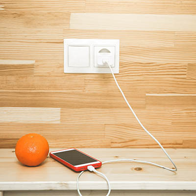 Tip of the Week: Is Keeping Your Smartphone Plugged In So Bad?